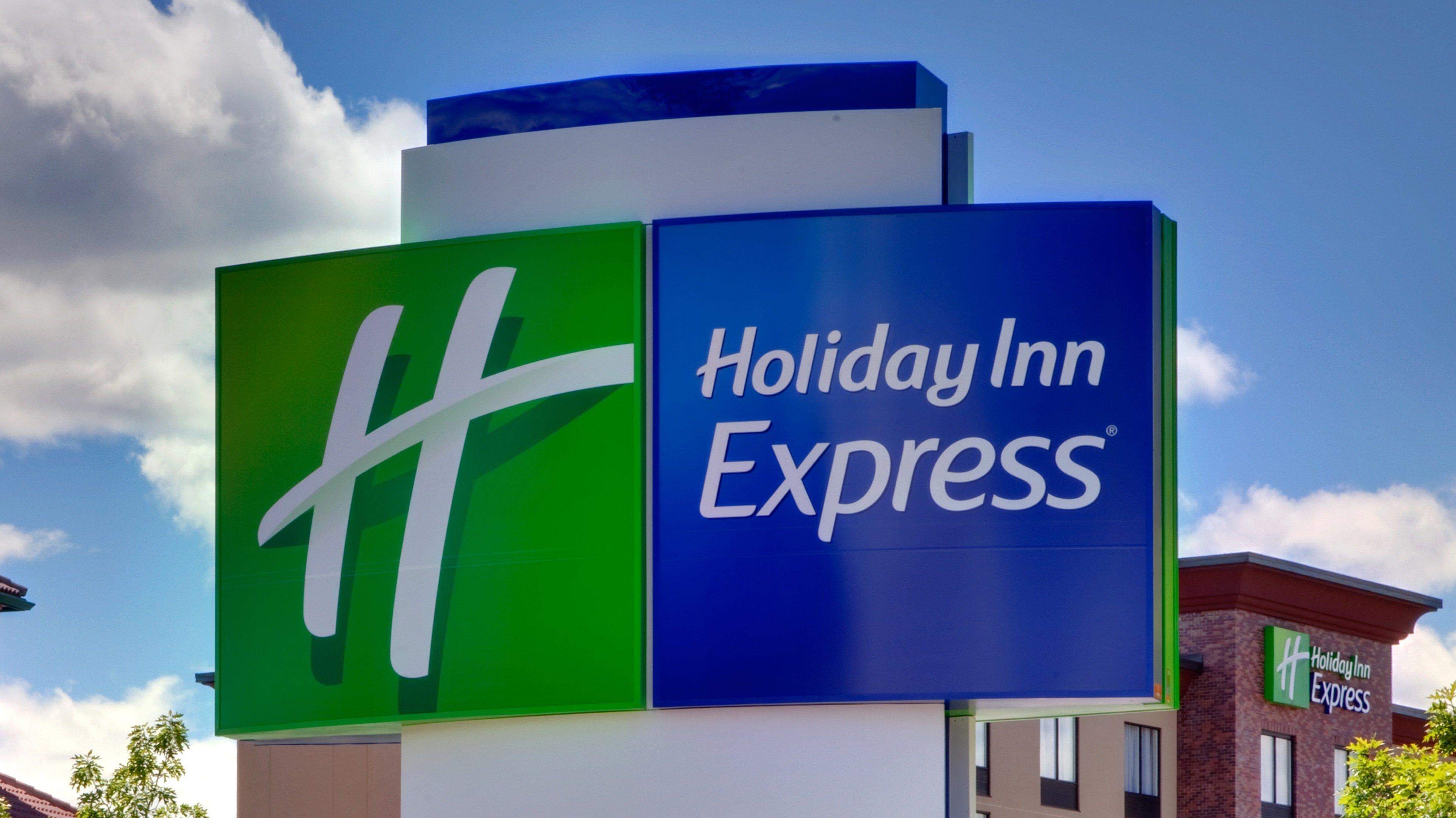 Holiday Inn Express & Suites Moncton By Ihg Exterior foto
